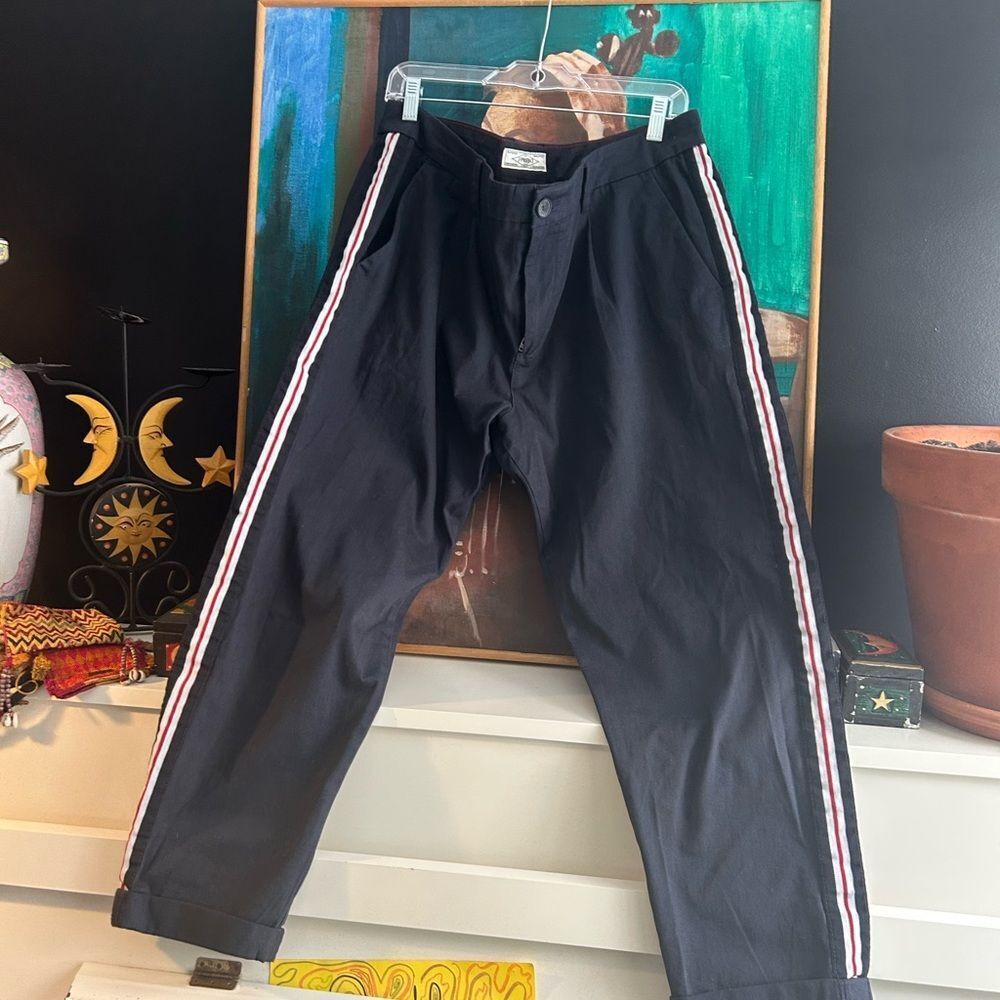 Produkt Men's Navy Chinos with Red and White Stripes Size 38" - Picture 3 of 9